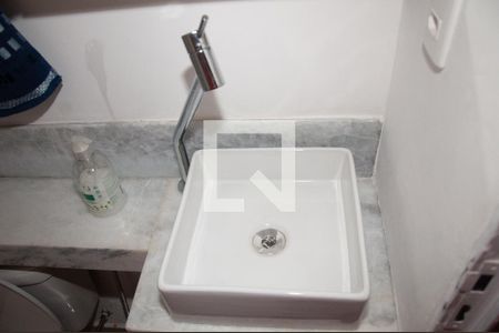 Lavabo de casa à venda com 2 quartos, 65m² em Xangri-lá, Contagem