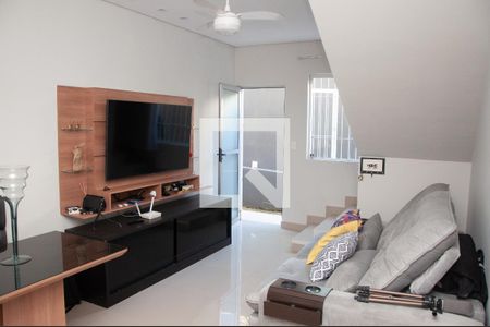 Sala de casa à venda com 2 quartos, 65m² em Xangri-lá, Contagem