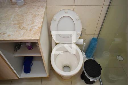 Banheiro da Suíte de casa de condomínio para alugar com 3 quartos, 125m² em Vila Nova Mazzei, São Paulo