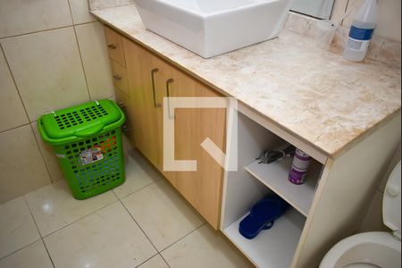 Casa de condomínio para alugar com 125m², 3 quartos e 3 vagas Casa de condomínio para alugar com 125m², 3 quartos e 3 vagasBanheiro da Suíte