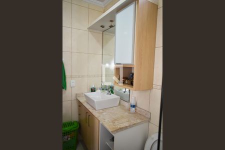 Banheiro da Suíte de casa de condomínio para alugar com 3 quartos, 125m² em Vila Nova Mazzei, São Paulo