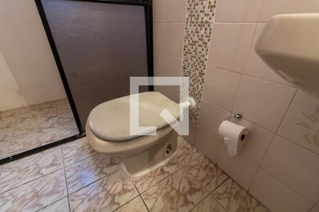 Apartamento para alugar com 114m², 2 quartos e 1 vagaDetalhe do banheiro social