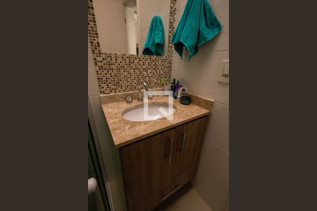 Casa à venda com 90m², 3 quartos e 2 vagasBanheiro da Suíte 2