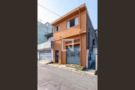 Casa para alugar com 70m², 2 quartos e sem vagaFachada