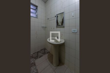 Casa para alugar com 70m², 2 quartos e sem vagaBanheiro