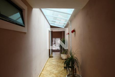 Quintal de casa à venda com 4 quartos, 219m² em Parque João Ramalho, Santo André