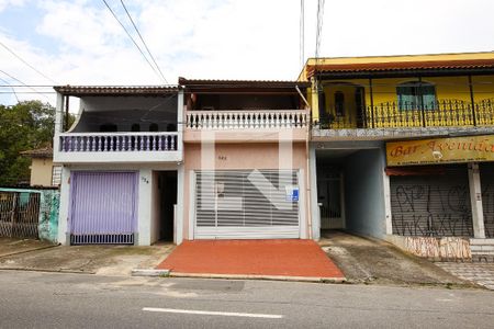Fachada de casa à venda com 4 quartos, 219m² em Parque João Ramalho, Santo André