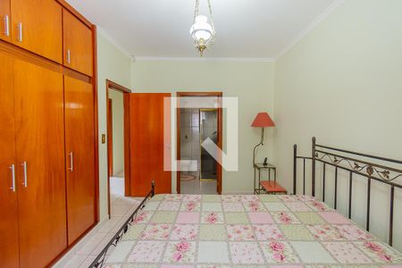 Casa à venda com 130m², 3 quartos e 3 vagasQuarto 3 - Suíte