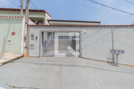 Casa à venda com 130m², 3 quartos e 3 vagasFachada