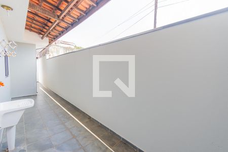 Casa à venda com 130m², 3 quartos e 3 vagasÁrea de Serviço