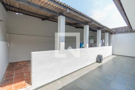 Casa à venda com 130m², 3 quartos e 3 vagasQuintal