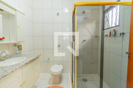 Casa à venda com 130m², 3 quartos e 3 vagasBanheiro da Suíte