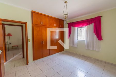 Casa à venda com 130m², 3 quartos e 3 vagasQuarto 2