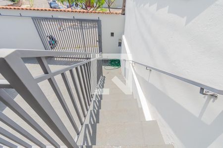 Casa à venda com 130m², 3 quartos e 3 vagasEscada