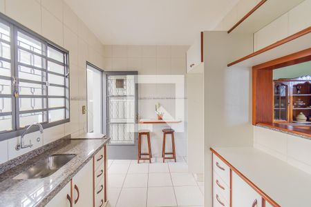 Casa à venda com 130m², 3 quartos e 3 vagasCozinha