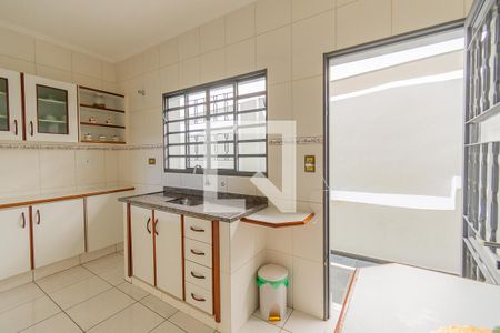 Casa à venda com 130m², 3 quartos e 3 vagasCozinha