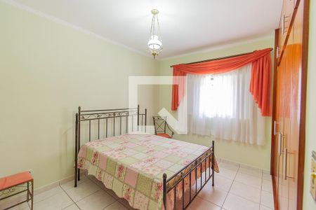 Casa à venda com 130m², 3 quartos e 3 vagasQuarto 3 - Suíte