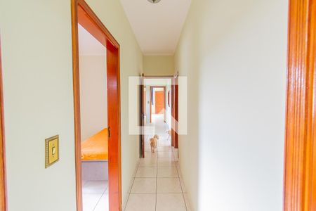 Casa à venda com 130m², 3 quartos e 3 vagasCorredor