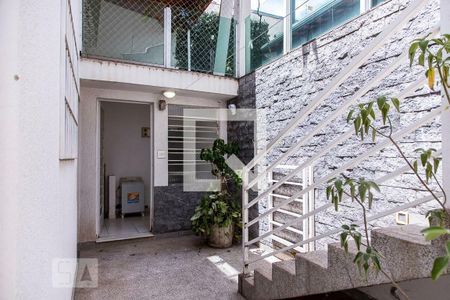 Casa à venda com 350m², 3 quartos e 3 vagas