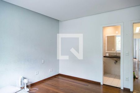 Casa à venda com 350m², 3 quartos e 3 vagas