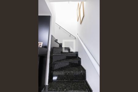 Escada de casa de condomínio à venda com 3 quartos, 105m² em Vila Gomes Cardim, São Paulo
