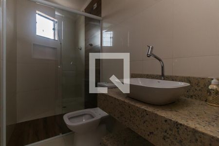 Banheiro da Suíte de casa para alugar com 2 quartos, 60m² em Jardim Santa Helena, Poá