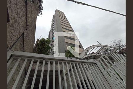 Apartamento para alugar com 45m², 1 quarto e 1 vagaFachada
