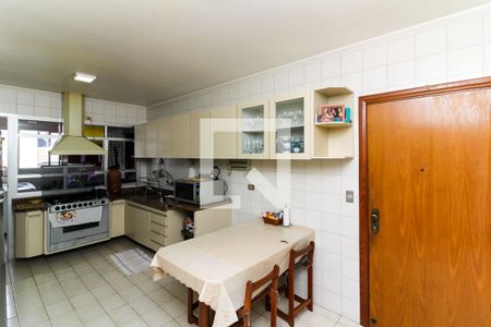 Apartamento para alugar com 185m², 3 quartos e 3 vagasCozinha