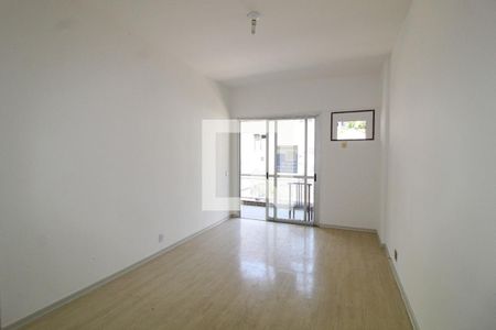 Apartamento para alugar com 80m², 2 quartos e 1 vaga Apartamento para alugar com 80m², 2 quartos e 1 vagaSala