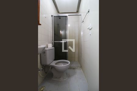 Apartamento para alugar com 80m², 2 quartos e 1 vaga Apartamento para alugar com 80m², 2 quartos e 1 vagaBanheiro da Suíte