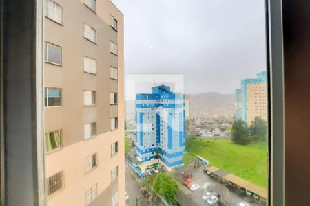 Vista do Quarto 1 de apartamento para alugar com 2 quartos, 60m² em Ferrazópolis, São Bernardo do Campo