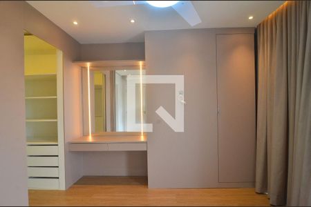 Casa à venda com 170m², 3 quartos e 3 vagasSuíte