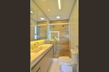 Casa à venda com 170m², 3 quartos e 3 vagasBanheiro suíte