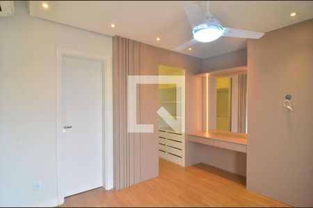 Casa à venda com 170m², 3 quartos e 3 vagasSuíte