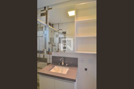 Casa à venda com 170m², 3 quartos e 3 vagasBanheiro 2