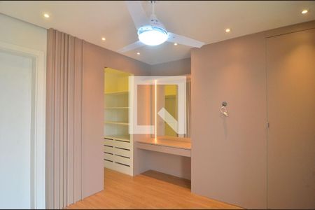 Casa à venda com 170m², 3 quartos e 3 vagasSuíte