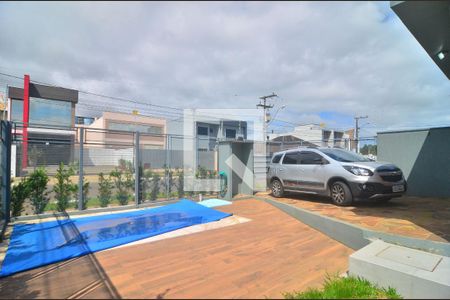 Casa à venda com 170m², 3 quartos e 3 vagasPátio