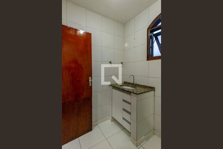 Casa de condomínio à venda com 80m², 2 quartos e sem vagaBanheiro