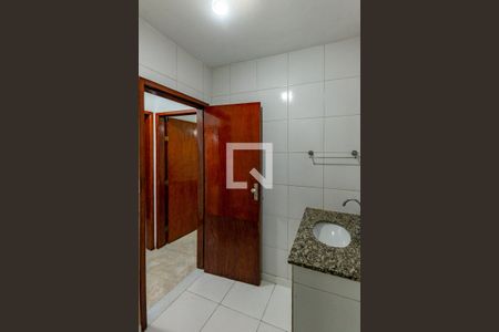 Casa de condomínio à venda com 80m², 2 quartos e sem vagaBanheiro