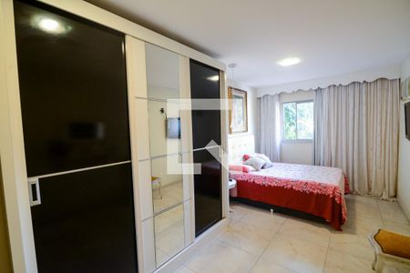 Suíte 1 de casa para alugar com 2 quartos, 180m² em Praça da Bandeira, Rio de Janeiro
