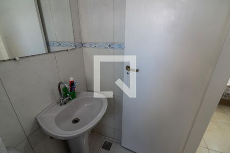 Casa para alugar com 180m², 2 quartos e sem vaga Casa para alugar com 180m², 2 quartos e sem vagaBanheiro da Suíte 2