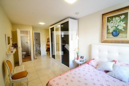 Suíte 1 de casa para alugar com 2 quartos, 180m² em Praça da Bandeira, Rio de Janeiro