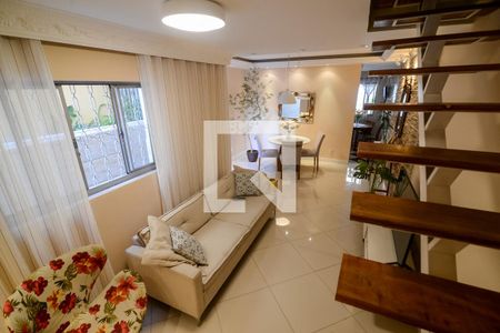 Sala de casa para alugar com 2 quartos, 180m² em Praça da Bandeira, Rio de Janeiro