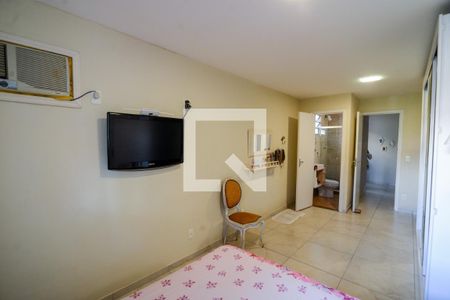 Suíte 1 de casa para alugar com 2 quartos, 180m² em Praça da Bandeira, Rio de Janeiro