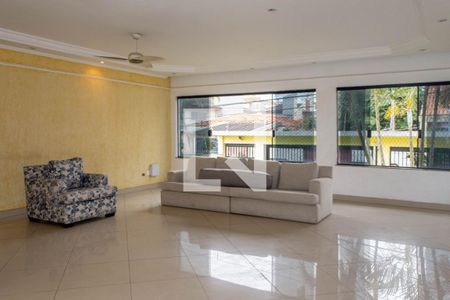 Sala de casa para alugar com 4 quartos, 420m² em Vila Rosalia, Guarulhos