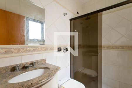 Banheiro da Suíte 1 de casa para alugar com 4 quartos, 420m² em Vila Rosalia, Guarulhos