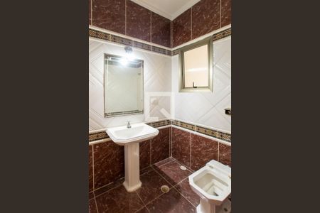 Lavabo de casa para alugar com 4 quartos, 420m² em Vila Rosalia, Guarulhos