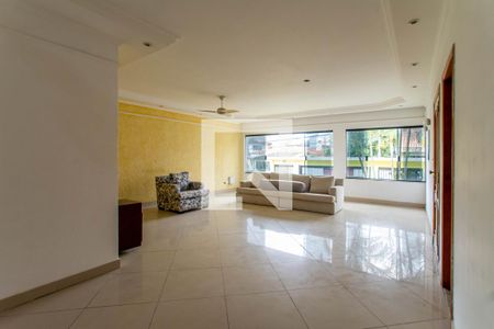 Sala de casa para alugar com 4 quartos, 420m² em Vila Rosalia, Guarulhos