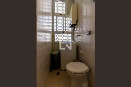 Banheiro de kitnet/studio para alugar com 1 quarto, 18m² em Perdizes, São Paulo