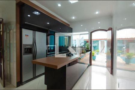 Casa à venda com 477m², 4 quartos e 4 vagasCozinha